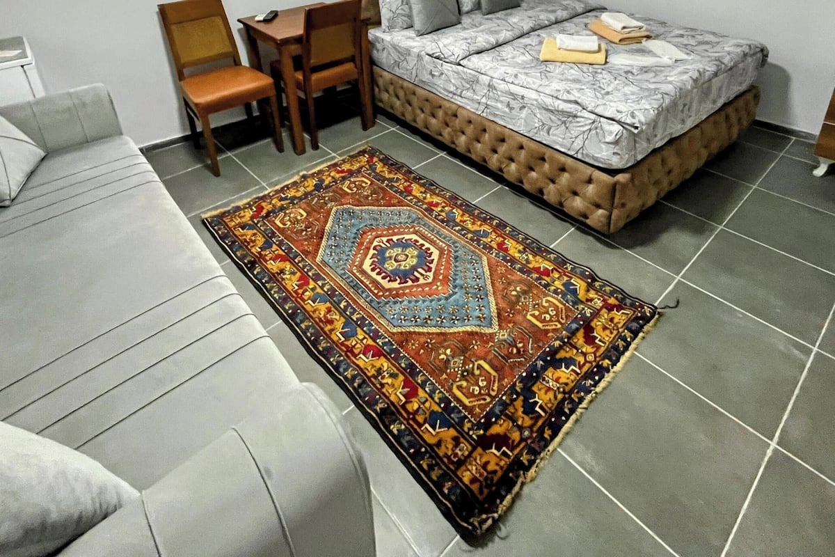 Basement Triple Room | 1 bedroom, premium bedding, free WiFi, bed sheets