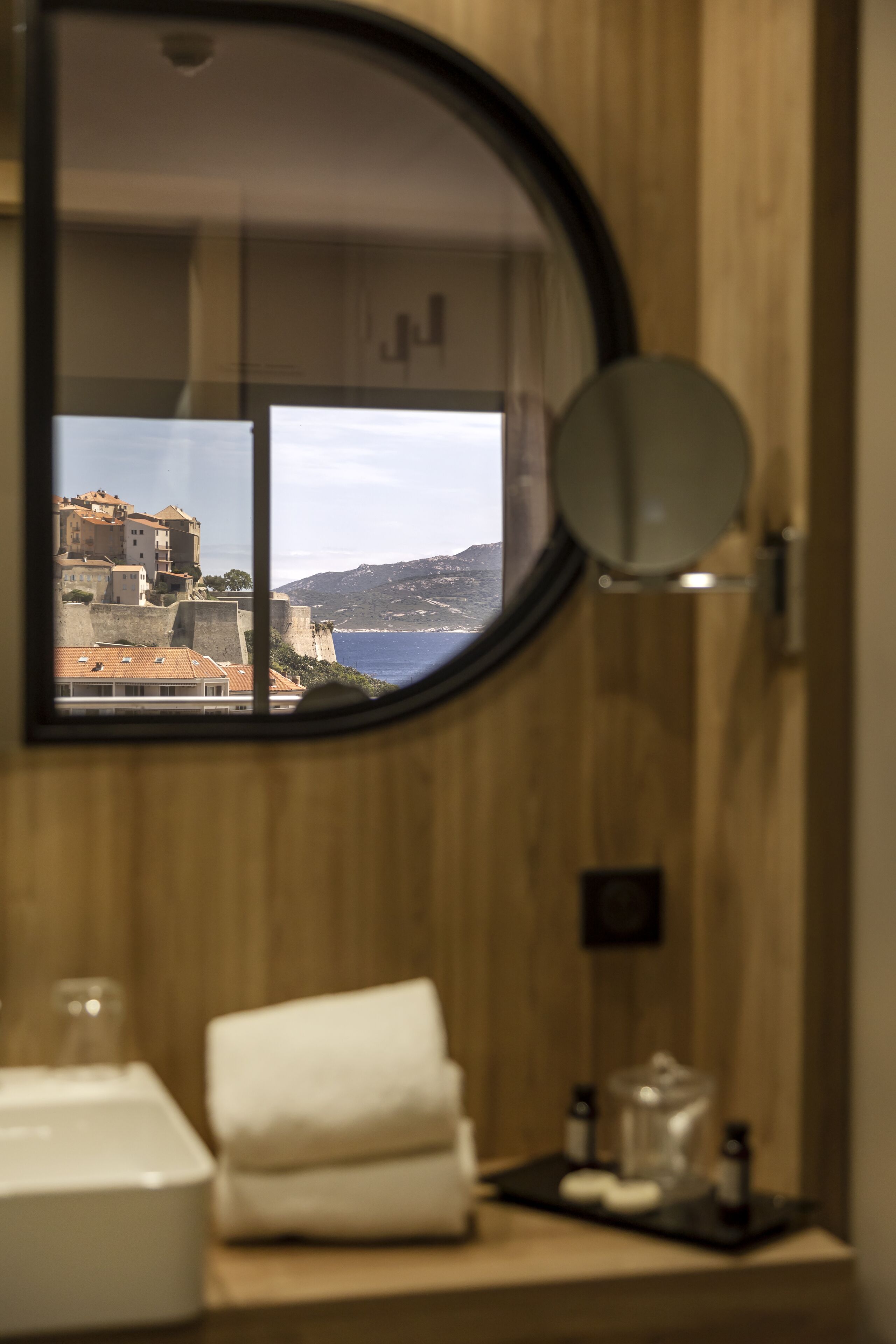 luxury double room, sea view | 1 bedroom, premium bedding, pillow-top beds, minibar