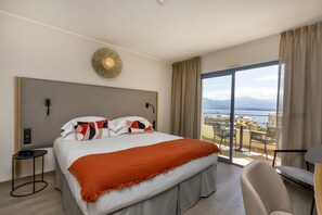 Classic Double Room, Partial Sea View | Premium bedding, pillowtop beds, minibar, in-room safe - L'Acquale (Calvi)