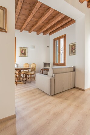 Apartment, 1 Schlafzimmer | Wohnbereich