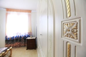 Classic Double Room | Minibar, desk, free WiFi - Borgo dei Sensi (Cento)