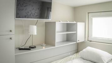 Nhà Duplex Economy | 1 phòng ngủ, bàn ủi/dụng cụ ủi quần áo