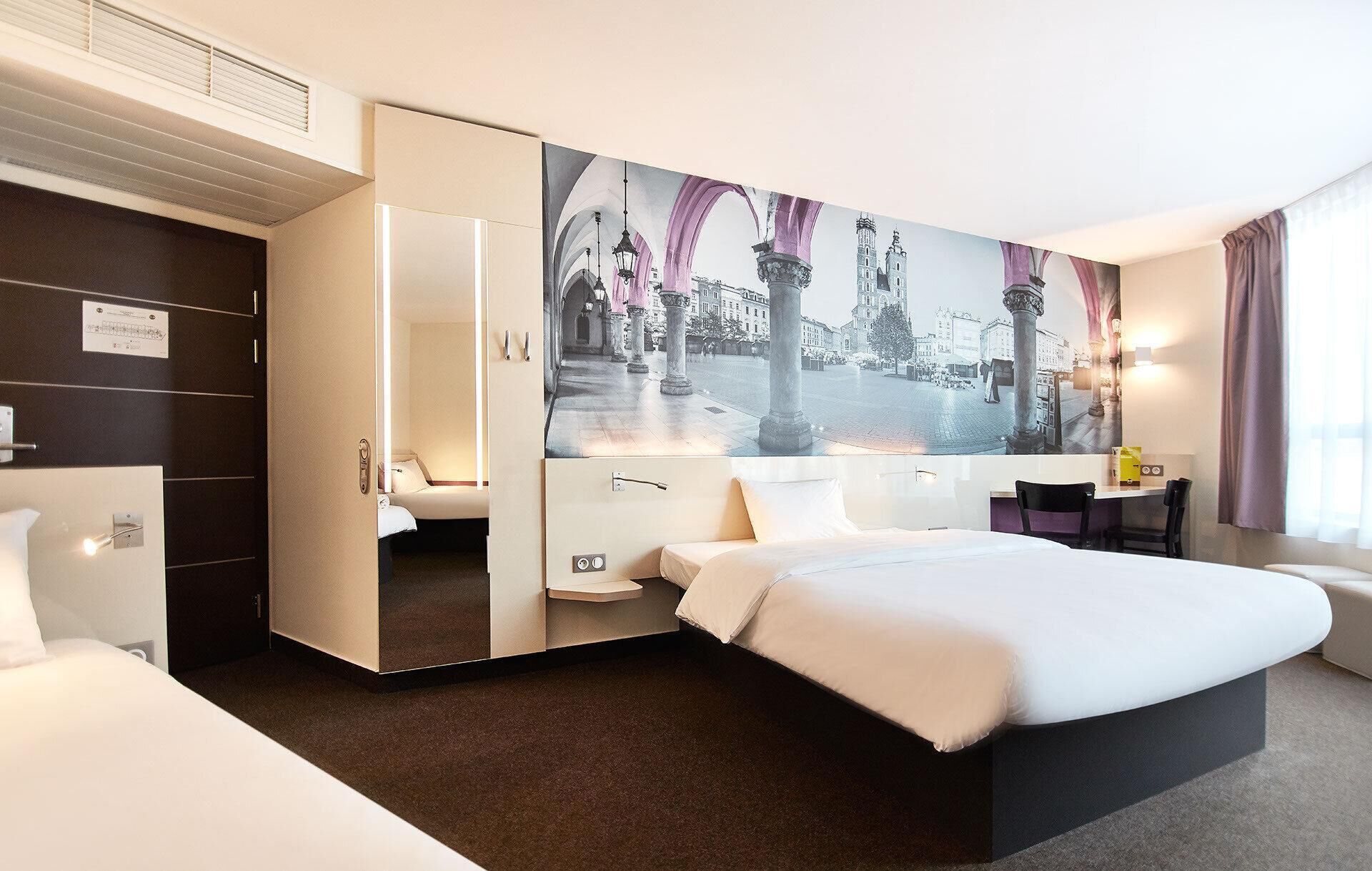 Desk, laptop workspace, free WiFi, bed sheets