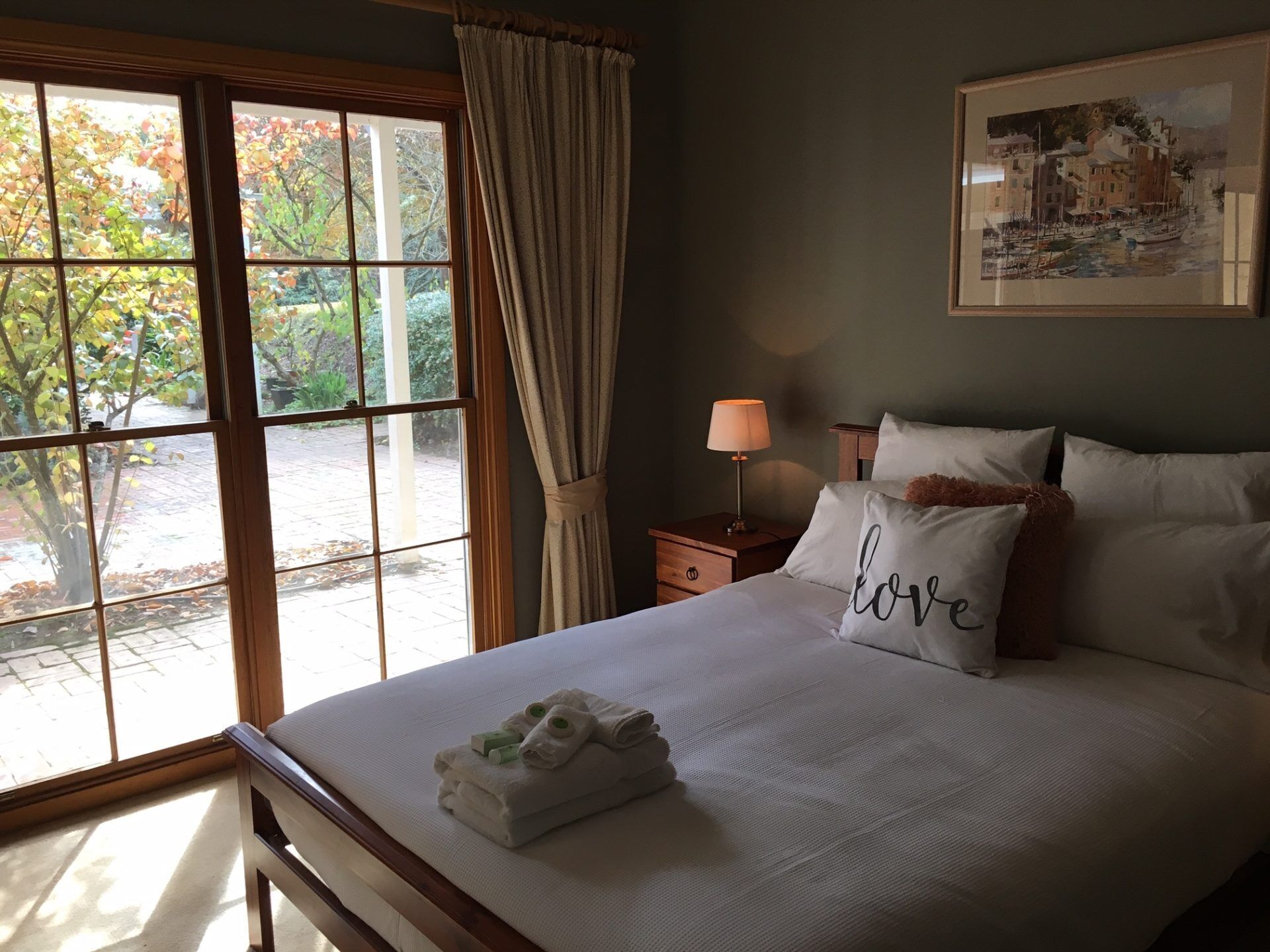 4 bilik tidur, seterika/papan seterika, Wi-fi percuma, cadar katil 