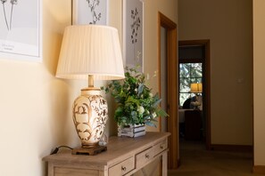 Interior - The Grange Homestead (Porepunkah)