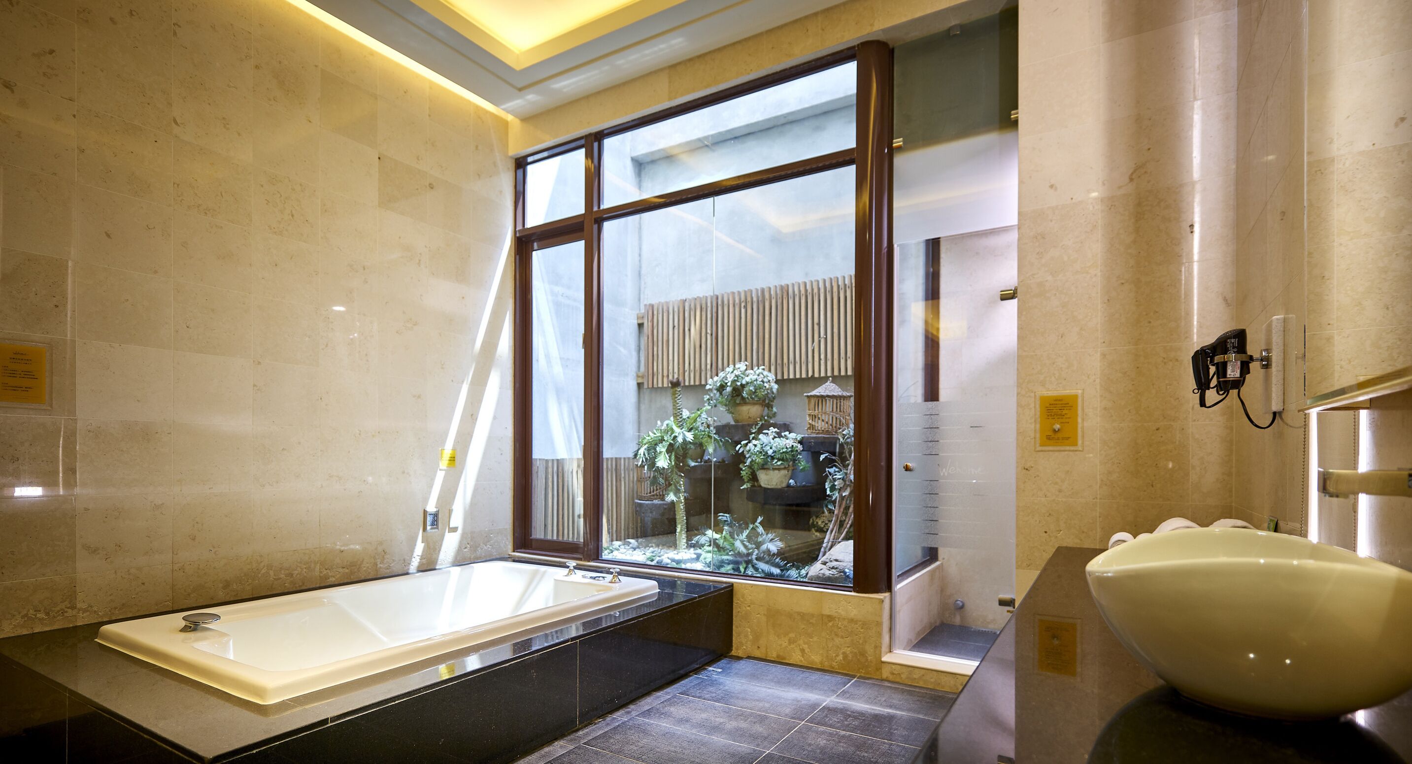 superior suite, non smoking | bathroom | separate bathtub and shower, jetted bath, hydromassage showerhead