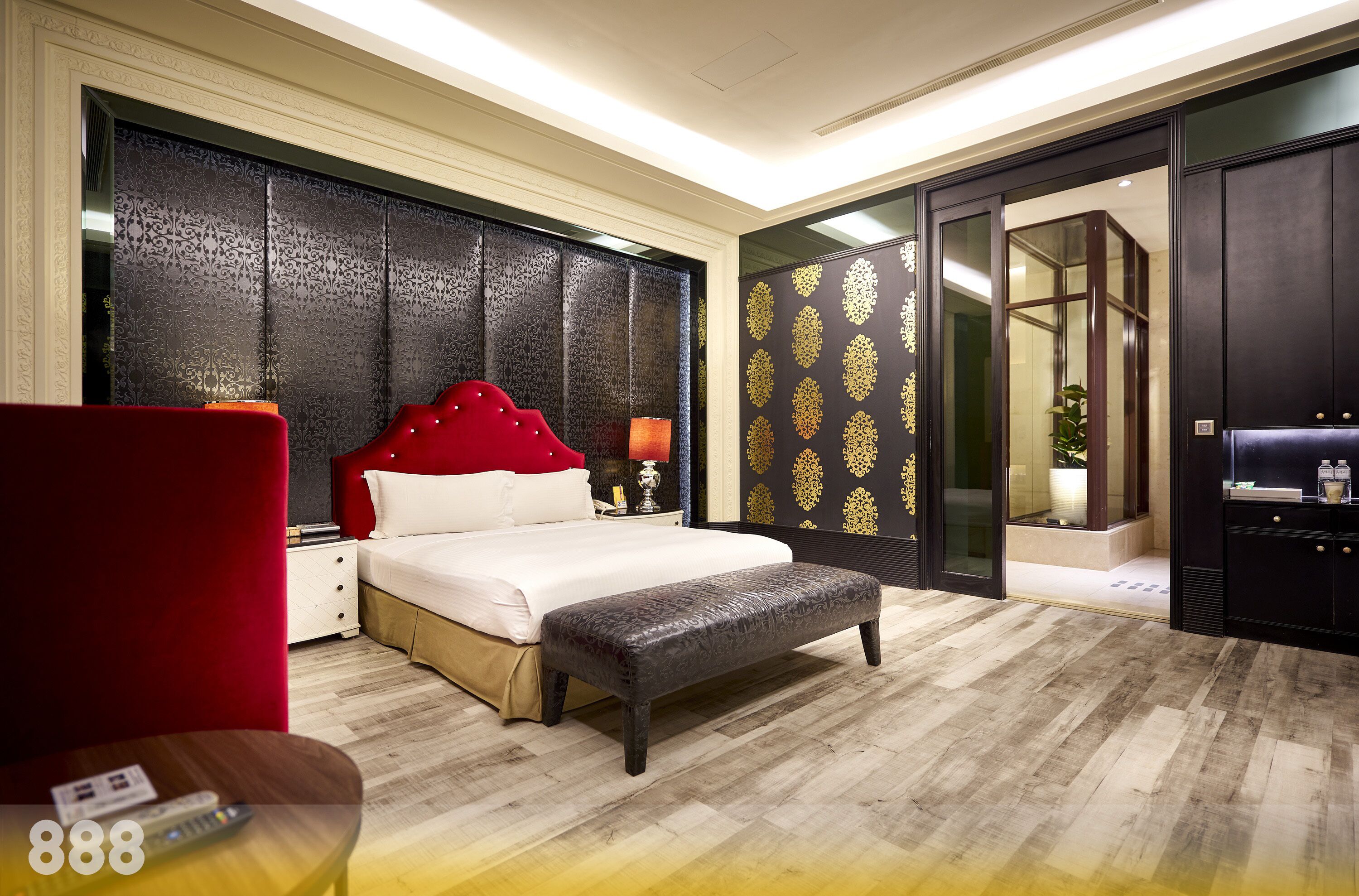 standard suite, non smoking | down duvets, minibar, blackout curtains, soundproofing