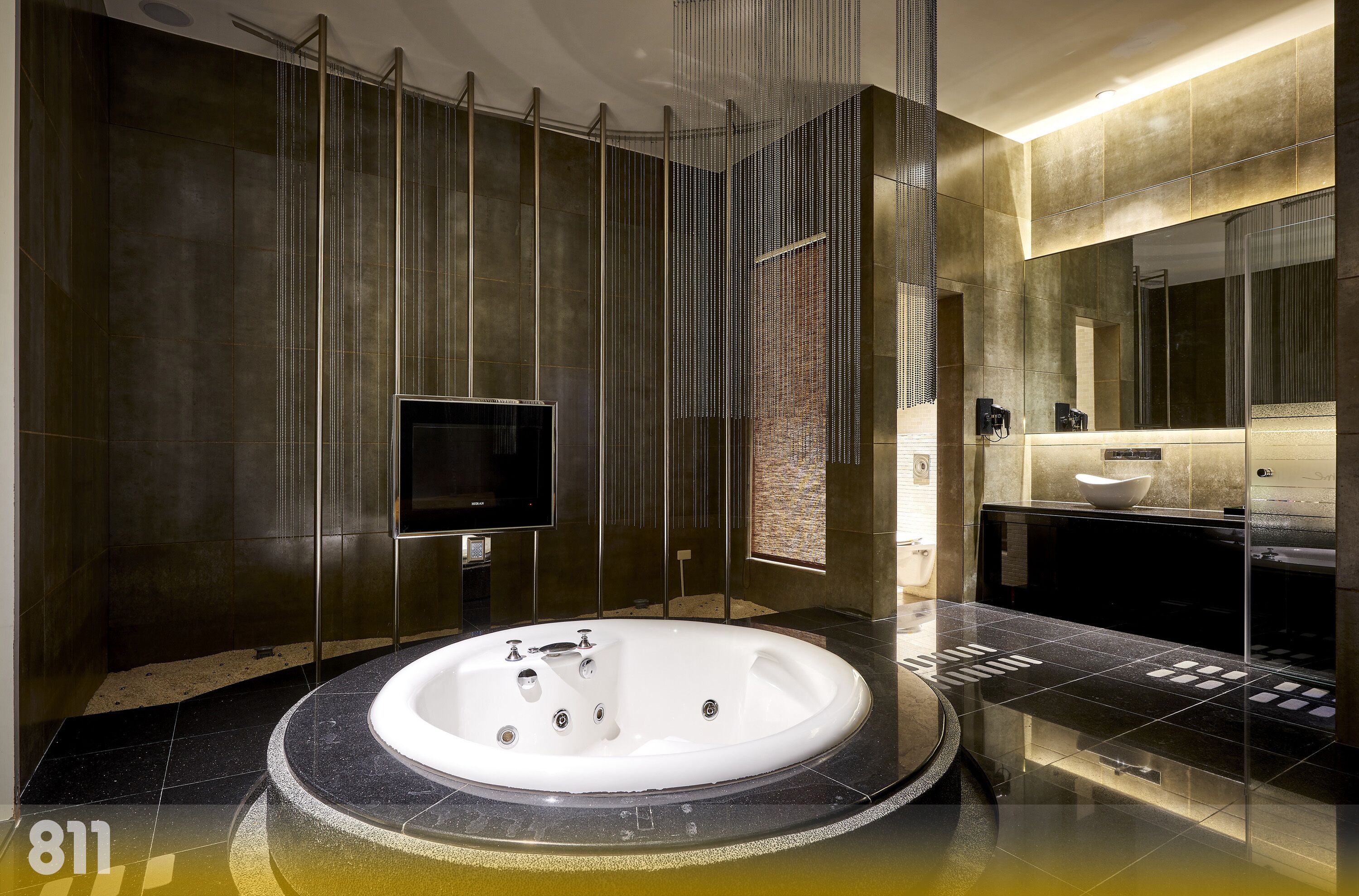 superior suite, non smoking | bathroom | separate bathtub and shower, jetted bath, hydromassage showerhead