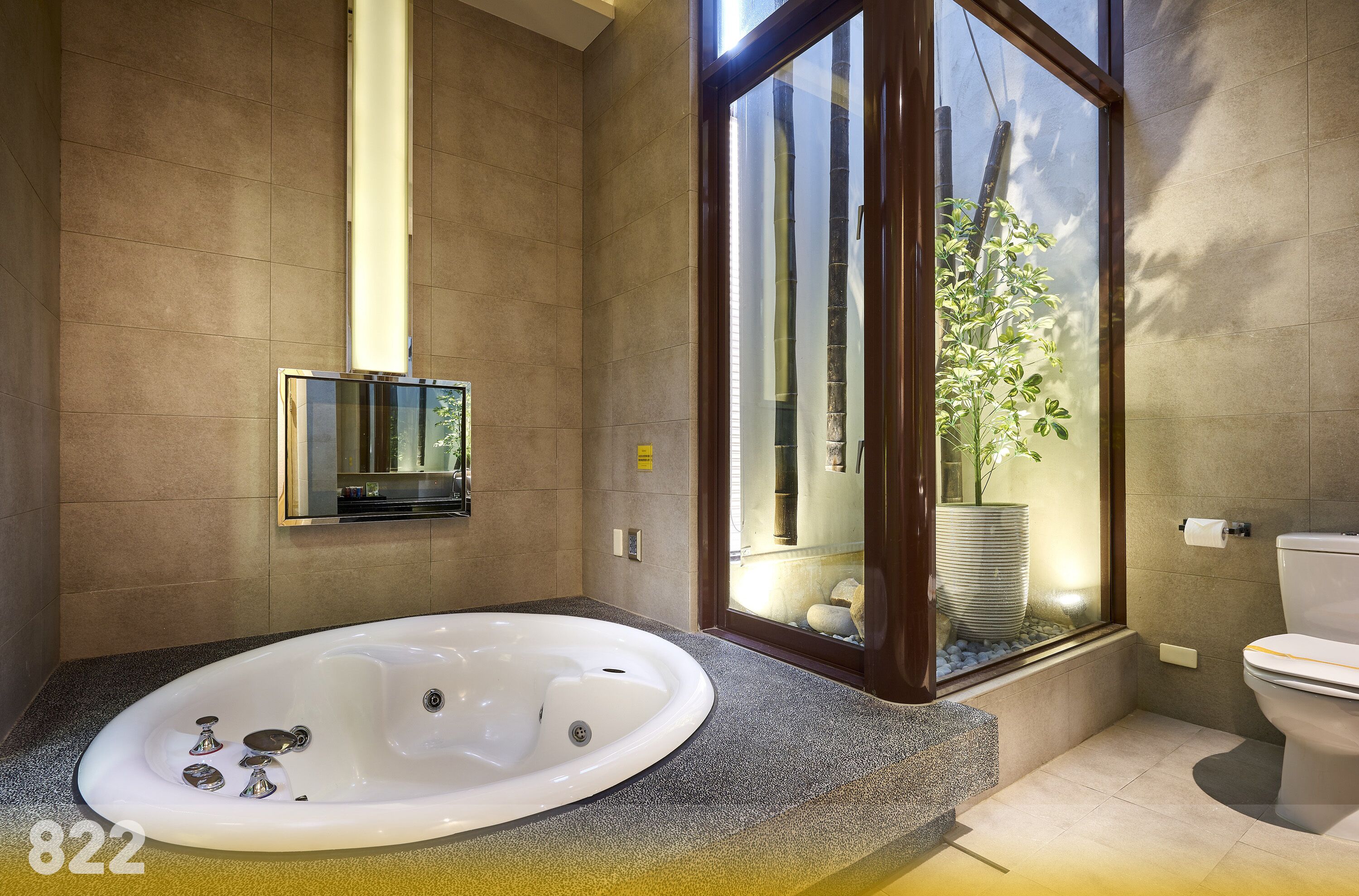 standard suite, non smoking | bathroom | separate bathtub and shower, jetted bath, hydromassage showerhead