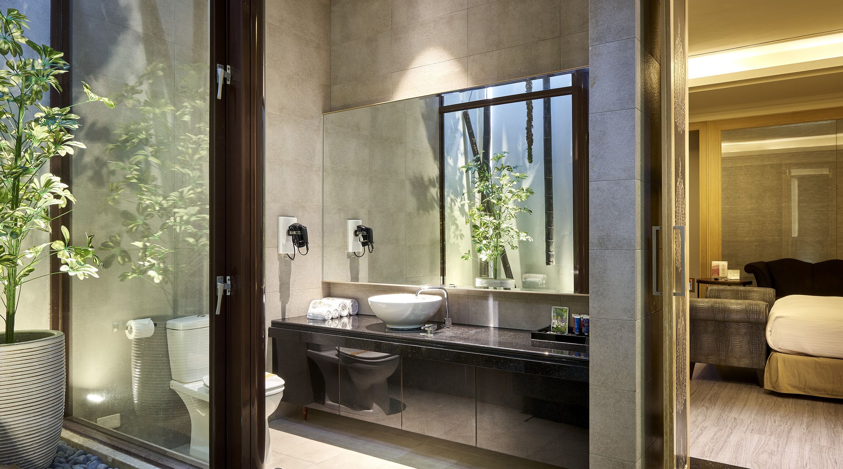 standard suite, non smoking | bathroom | separate bathtub and shower, jetted bath, hydromassage showerhead