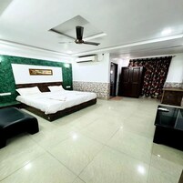 Deluxe Double Room | Premium bedding, laptop workspace, blackout drapes, free WiFi