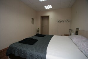 Family Room, Shared Bathroom - Hostel Comfort Blizzzko (Kazan)