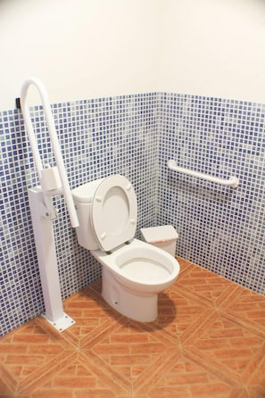 Douche, serviettes fournies