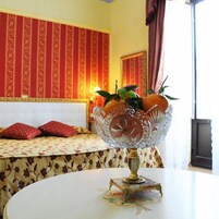 Caja de seguridad en la habitación, cunas gratuitas y wifi gratis 