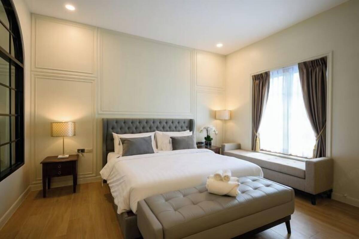 Ropa de cama de alta calidad y minibar (con algunos artículos gratuitos)