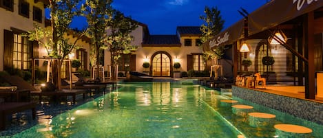 Outdoor pool, sun loungers