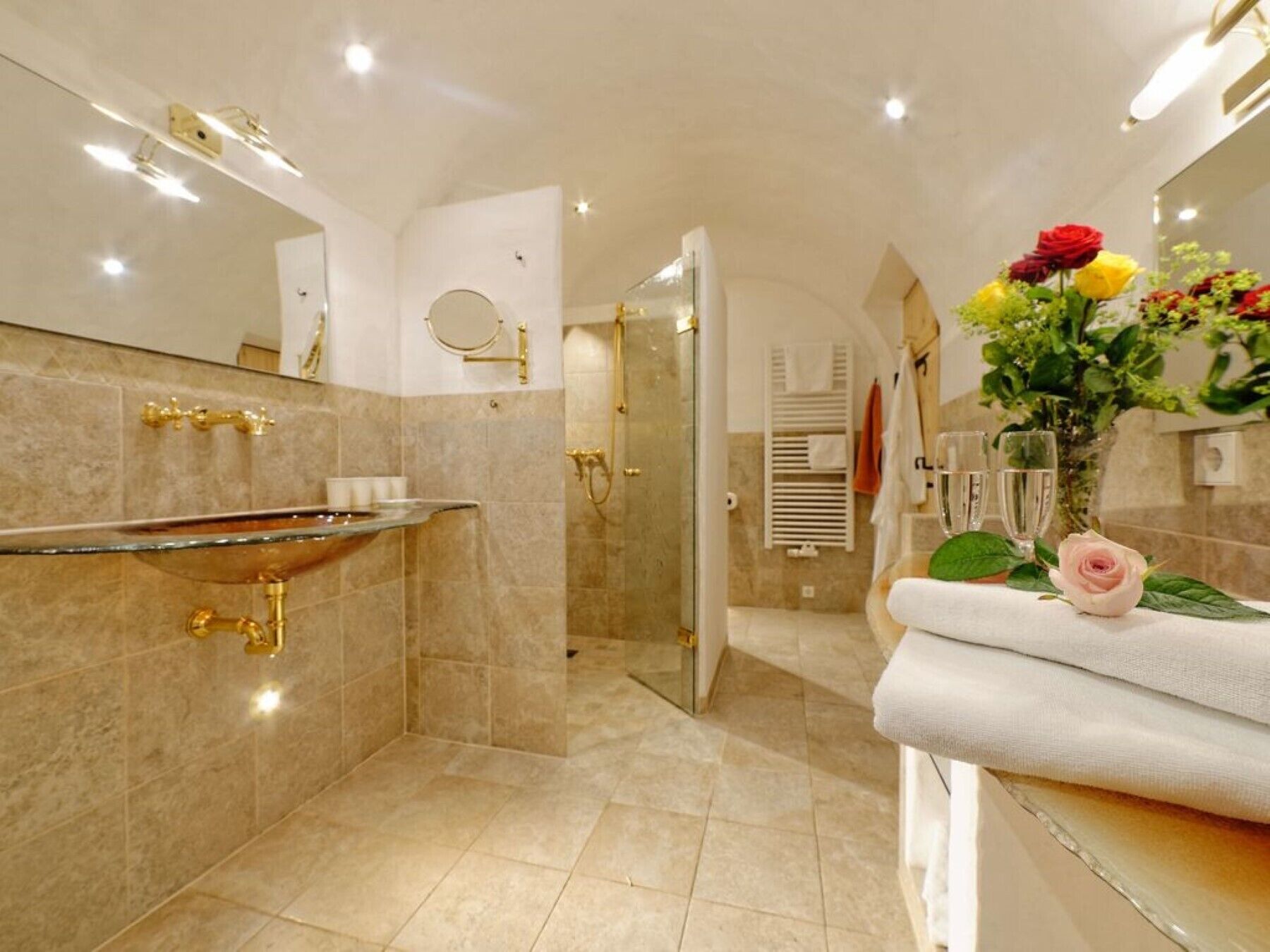 Bathtub, jetted tub, hair dryer, towels