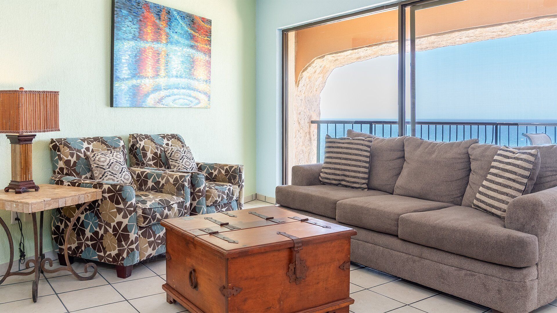 Una Smart TV, un reproductor de DVD