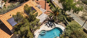 Mntn VIEW! Private Expansive Yard. Htd POOL, SPA BBQ, Pets OK