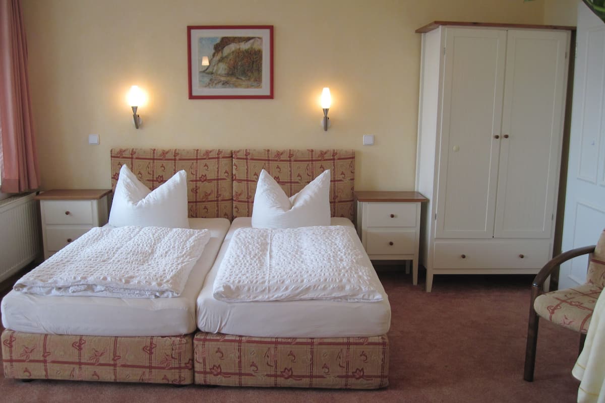 Apartment Nr. 10, 2.Floor | Free WiFi, bed sheets