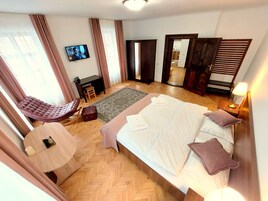 1 habitación, cortinas blackout, wifi gratis y decoración personalizada 