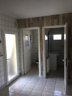 Towels, toilet paper