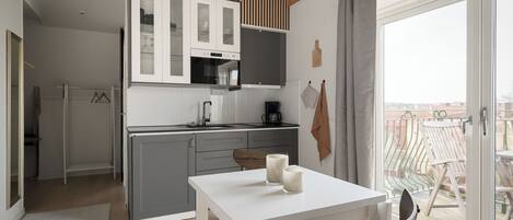 高級開放式套房, 1 間臥室 | 隔音、熨斗/熨衫板、免費 Wi-Fi、床單