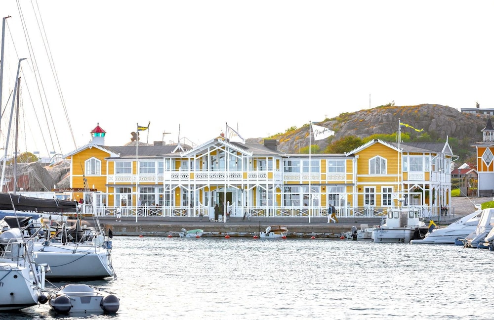 Lysekil City Rooms and Apartments image