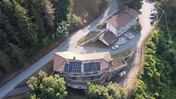 2 間臥室、免費無線上網、床單