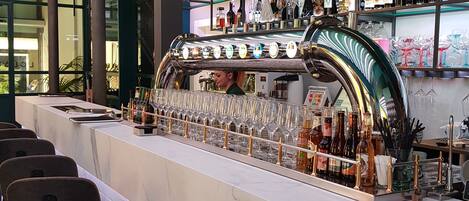 Bar (en la propiedad)