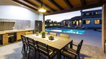 Área de parrillas y picnic