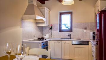 Villa, 2 Schlafzimmer, eigener Pool | Eigene Küche | Großer Kühlschrank, Mikrowelle, Ofen, Herdplatte