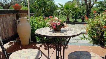 Chambre Double, terrasse | Terrasse/Patio