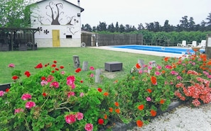 Piscine extérieure (ouverte en saison)