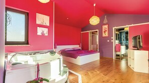 Villa, 4 Schlafzimmer, eigener Pool | 4 Schlafzimmer, Zimmersafe, Schreibtisch, Bügeleisen/Bügelbrett