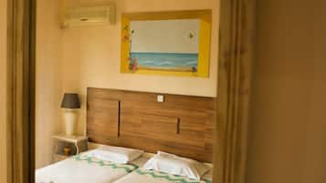 Basic Duplex, 2 Twin Beds, Smoking, Sea View | Hypo-allergenic bedding, individually furnished, desk, soundproofing