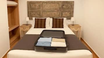 Apartment, Terrasse, Gartenblick (Top Floor) | 1 Schlafzimmer, Bettwäsche aus ägyptischer Baumwolle