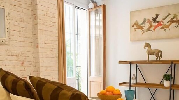 Ảnh chưa phân loại, 1 trong số 65 ảnh, nút