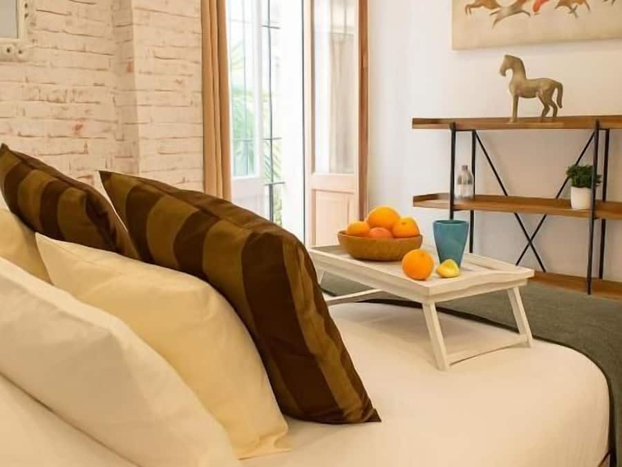 Deluxe Apartment, Patio, Garden View (Ground Floor)