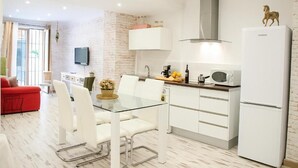 Ảnh chưa phân loại, 3 trong số 65 ảnh, nút