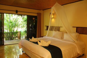 Basic Bungalow (Ban Khwae Noi) | 5 habitaciones, cortinas blackout, camas extra y wifi gratis