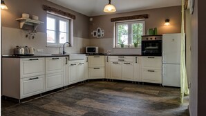 Villa, 6 Schlafzimmer, eigener Pool | Eigene Küche