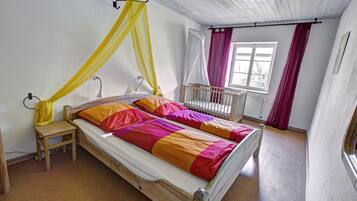 3 bedrooms, individually decorated, individually furnished