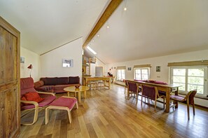 Appartement (Mohnblume) | Salle de séjour | Téléviseur à écran plat