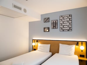 1 habitación, escritorio, cortinas blackout y wifi gratis