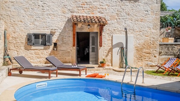 Outdoor pool, pool loungers