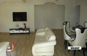 Living area - Volks Property Solutions (Sekondi-Takoradi)