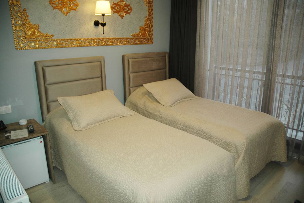 Doppia Standard, vista montagna | Biancheria da letto di alta qualità, copriletto in piuma, minibar