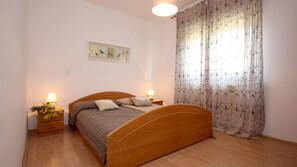 Villa, 2 chambres, piscine privée | 2 chambres, coffre-fort, bureau, fer et planche à repasser