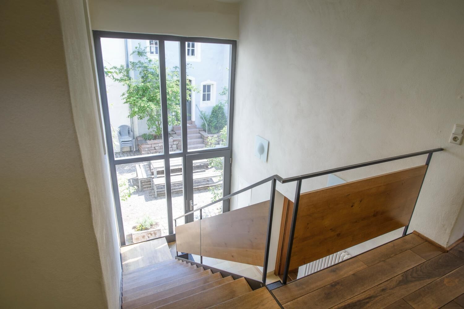 Individually decorated, individually furnished, desk, free WiFi